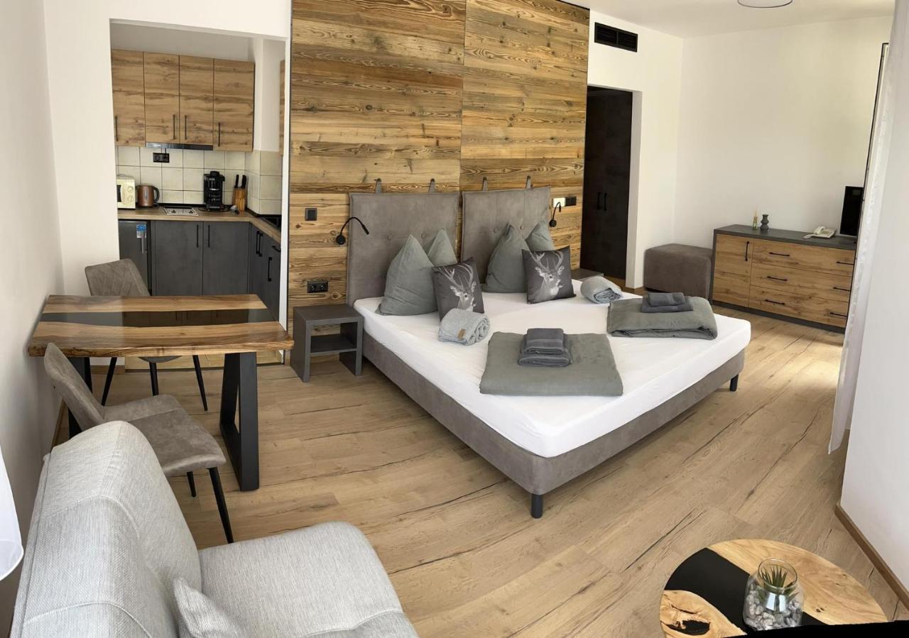 Áron Apartman-Zalakaros Exterior foto